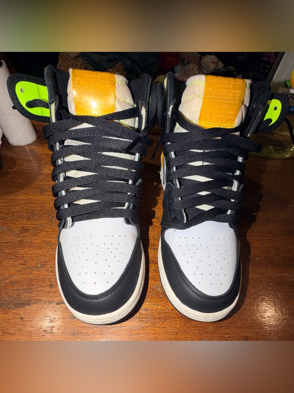 Nike Air Jordan 1 Mid GS 6Y Black White Yellow Green Leather 575441-118